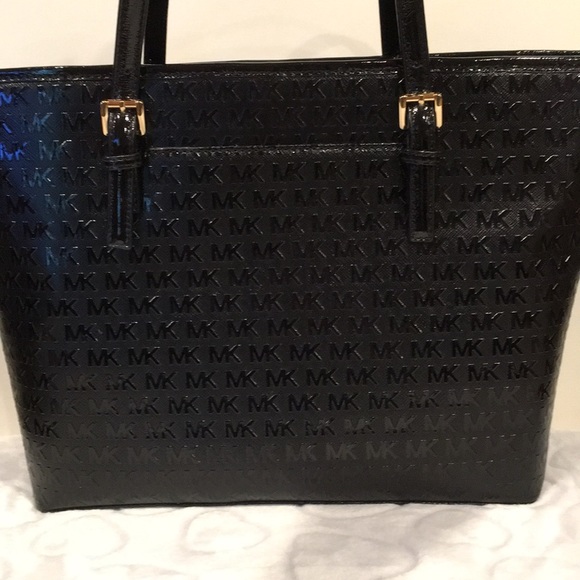 NWT Michael Kors monogram carry all tote - Picture 4 of 8